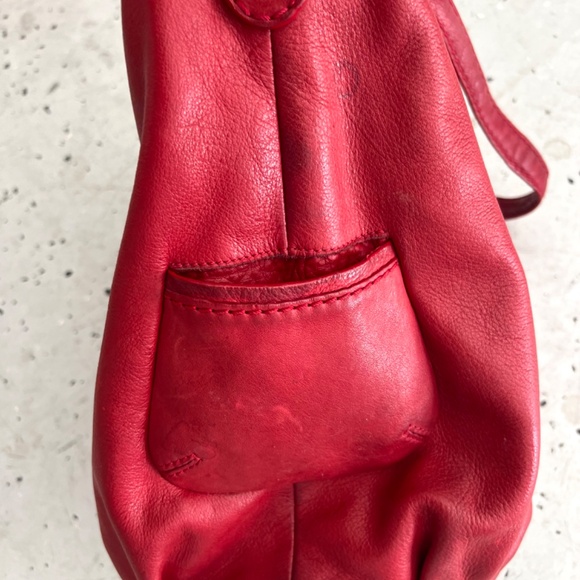 Slouchy Buttery Soft Genuine Leather Hobo Bucket Bag - Picture 8 of 11